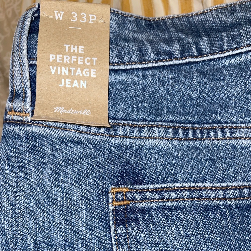 Never worn Madewell jeans. Plus size. Mid size.